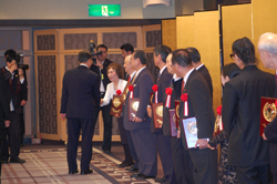 温家宝首相から受賞